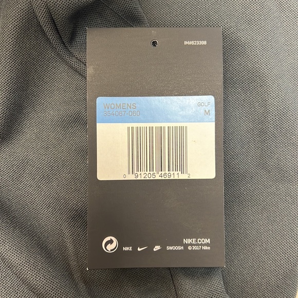 Women’s Dry Fit Golf Shirt Size Medium - Picture 6 of 6